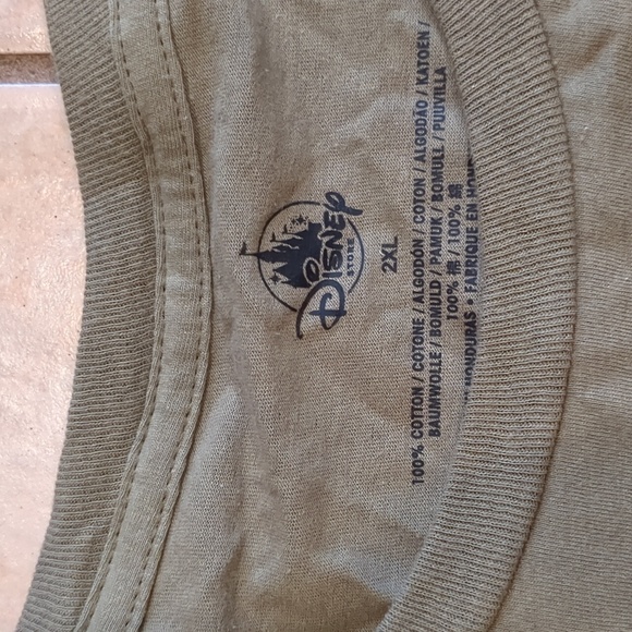 Disney Graphic Grumpy T-shirt Size 2XL NWT - Picture 2 of 5